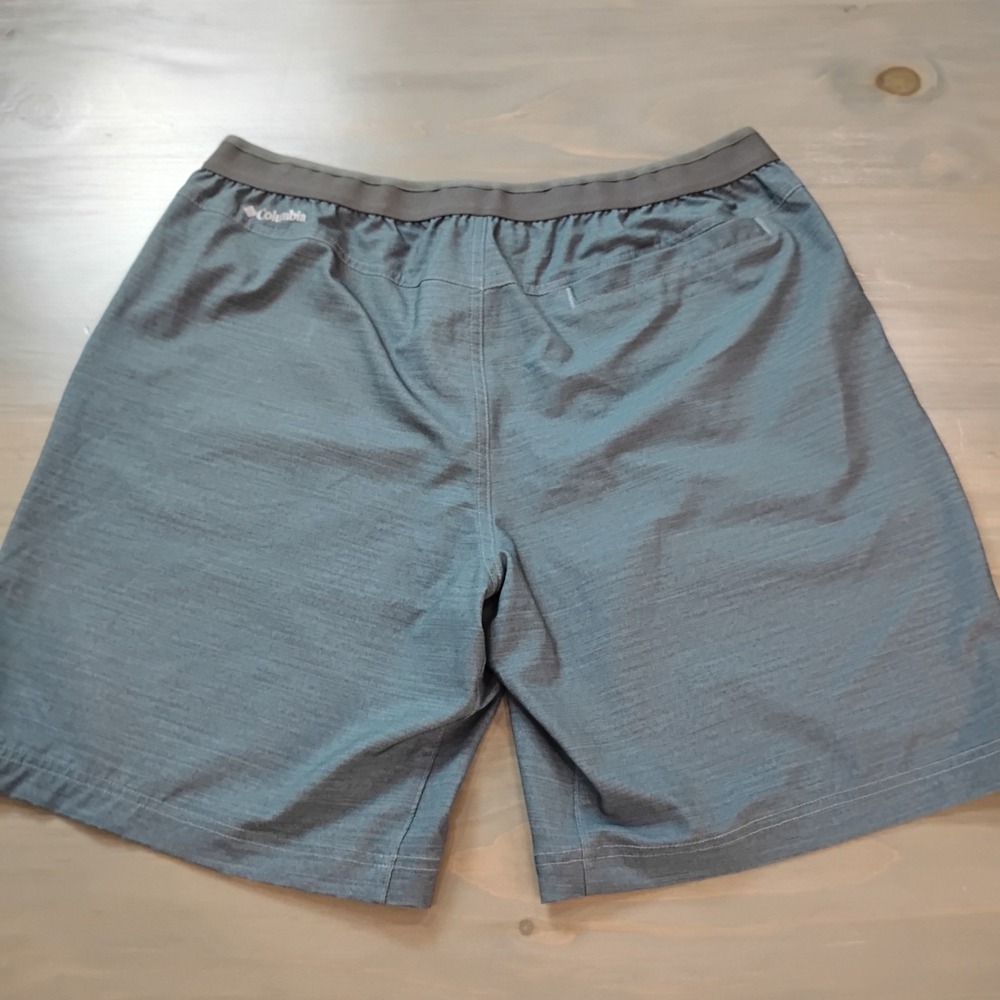 Columbia Shorts Men's Large Green Gray Performance Gear Outdoor Hiking Stretch - Picture 10 of 10